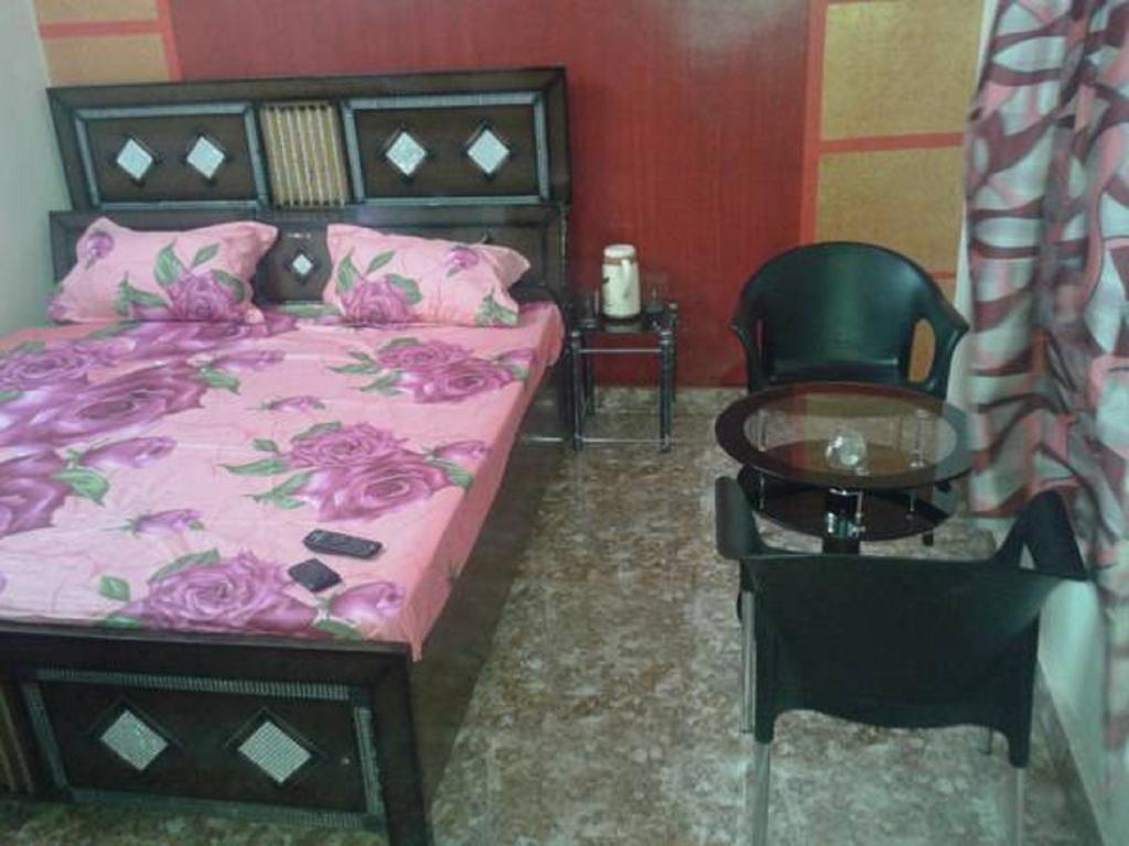Hotel Jan Jan Tak Dehradun Quarto foto